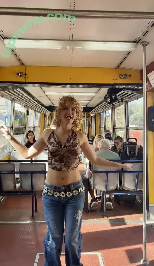 Gina Lynn nude photo #0028 (.Gina.Lynn / giinaalynn / therealgiannalynn)