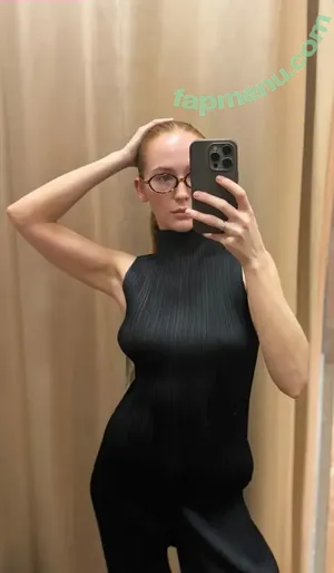 Gina Stiebitz / gina.stiebitz nude photo #0026