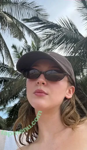 Gina Stiebitz / gina.stiebitz / ginaastiebitz1 nude photo #0030