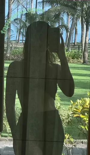 Gina Stiebitz / gina.stiebitz / ginaastiebitz1 nude photo #0031