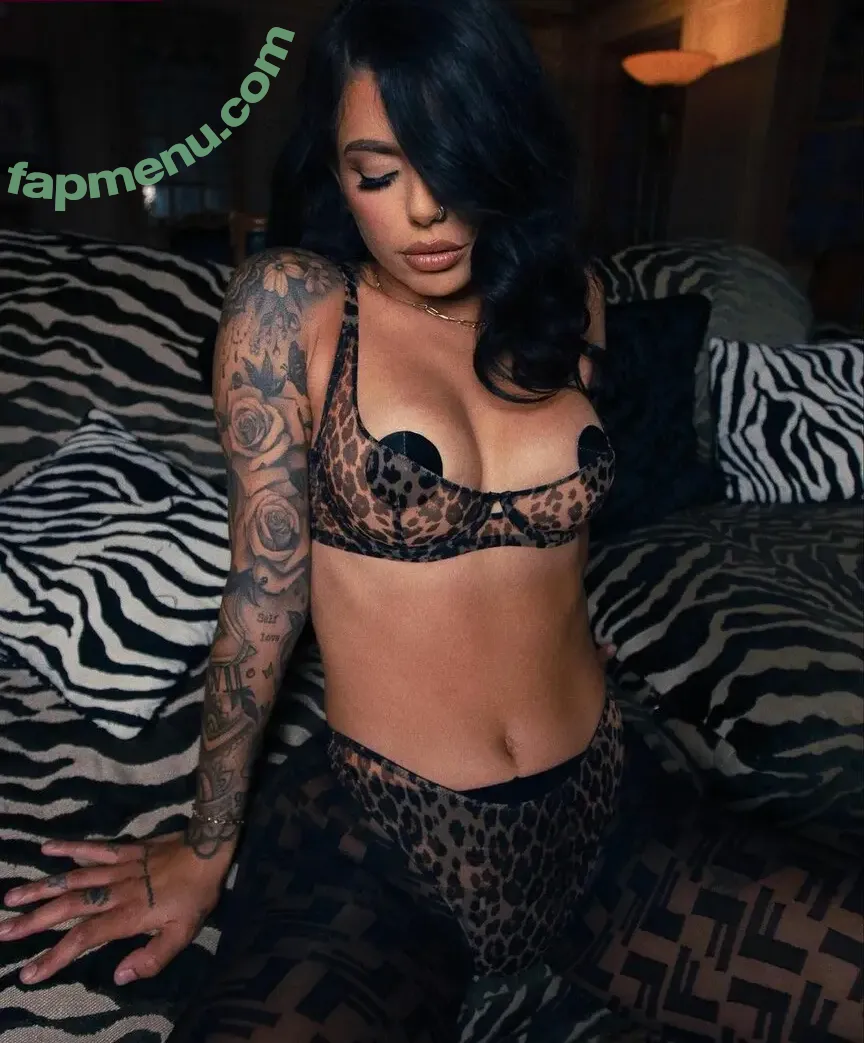 Gina Valentina nude photo #0323 (Gvalentinaxxx / darealginavalentina)