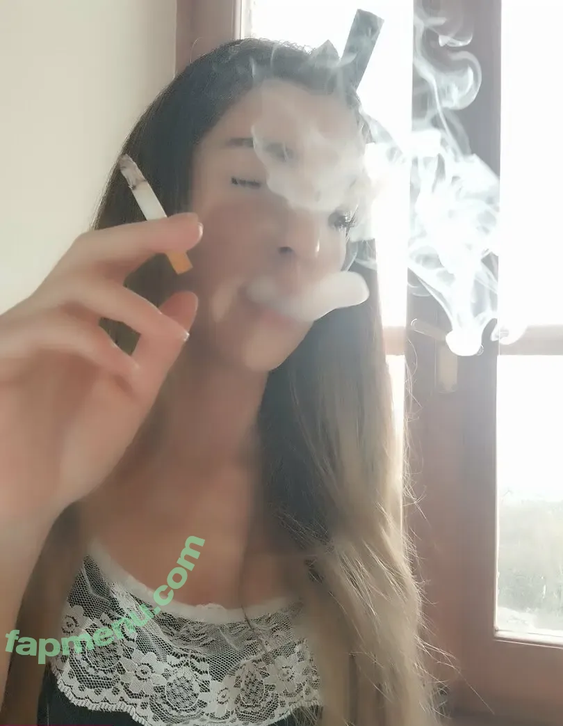 ginasmokingqueen nude photo #0058 (ginasmokingqueen)