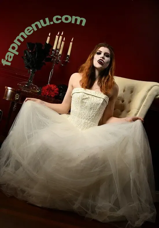 Ginger Belle nude photo #0068 (boldlybelle / lifewithginger)