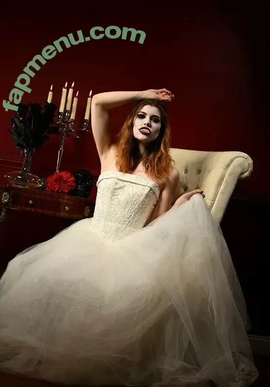 Ginger Belle nude photo #0076 (boldlybelle / lifewithginger)
