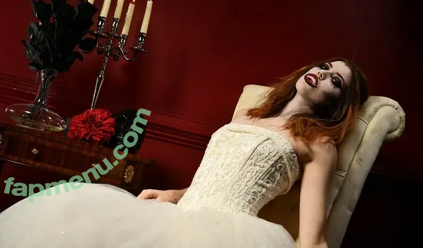 Ginger Belle nude photo #0082 (boldlybelle / lifewithginger)