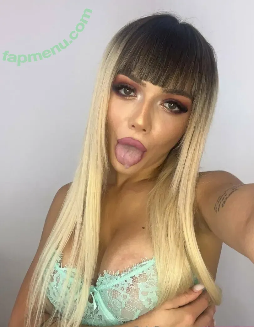 gingereliza nude photo #0007 (gingereliza)