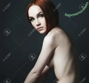  nude photo #0002