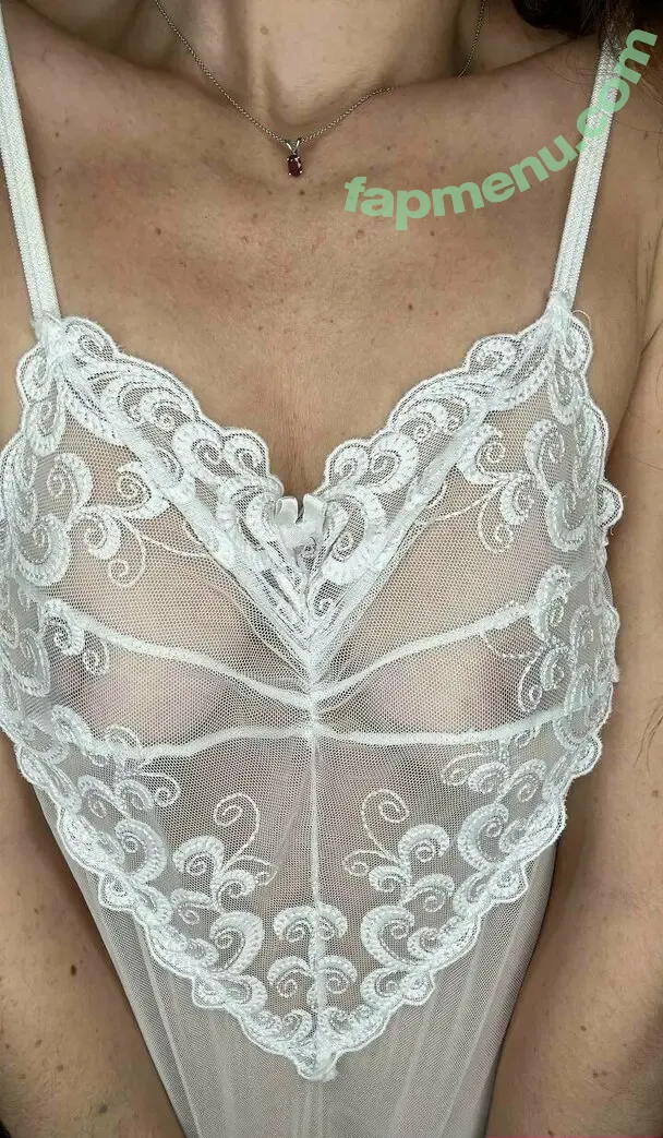 ginnypotter nude photo #0202 (ginnytothepotter)