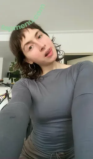 giogiovannixo / giiovannae nude photo #0084