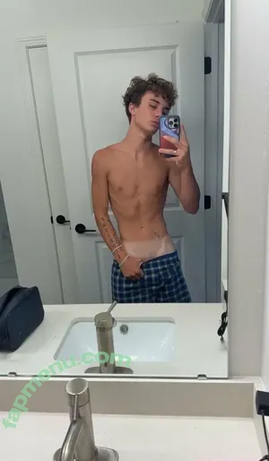  nude photo #0001