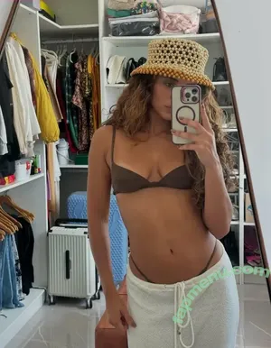 Giovana Cordeiro / cordeirogi nude photo #0269