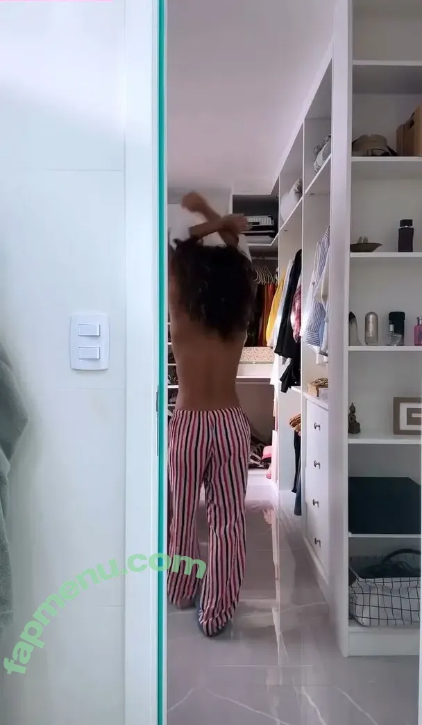 Giovana Cordeiro nude photo #0234 (cordeirogi)