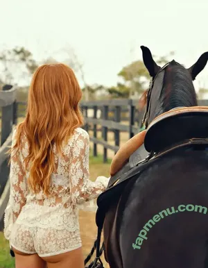 Giovanna Ewbank / gioewbank nude photo #0380