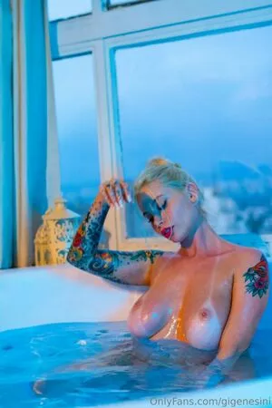 Giovanna Genesini / gigenesini_ nude photo #0375