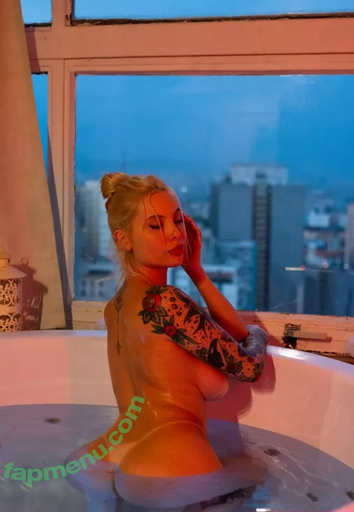 Giovanna Genesini nude photo #0373 (gigenesini_)