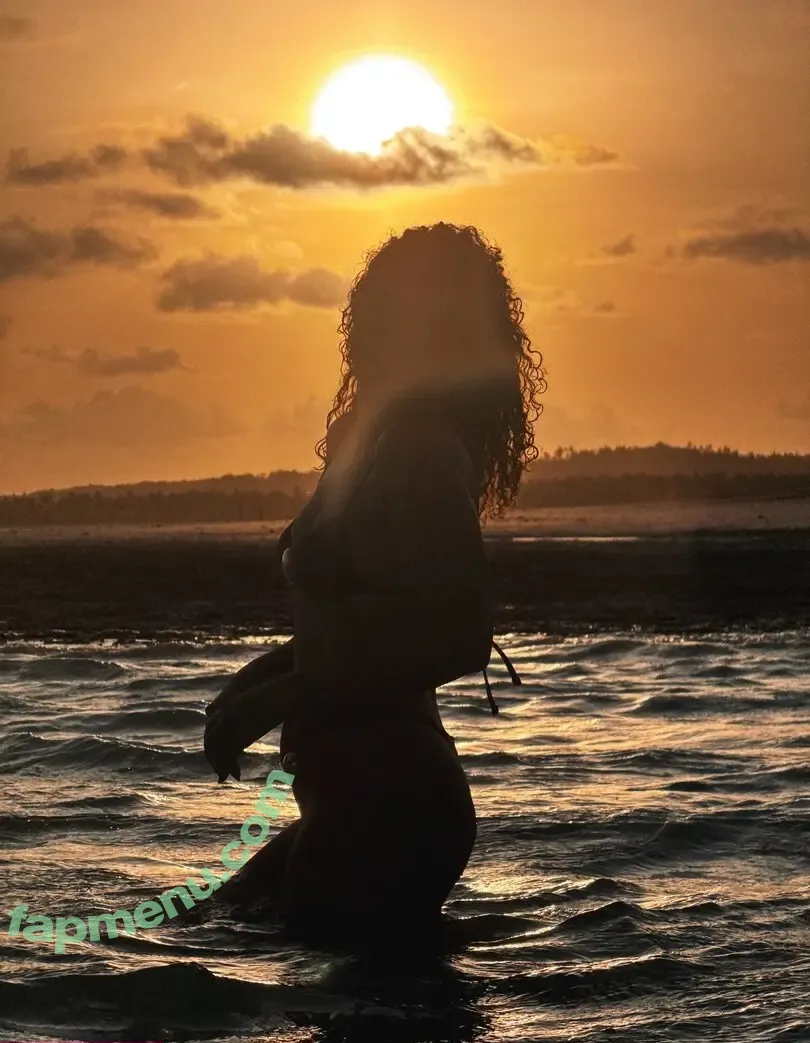 Giovanna Pitel nude photo #0065 (pitelgiovanna)