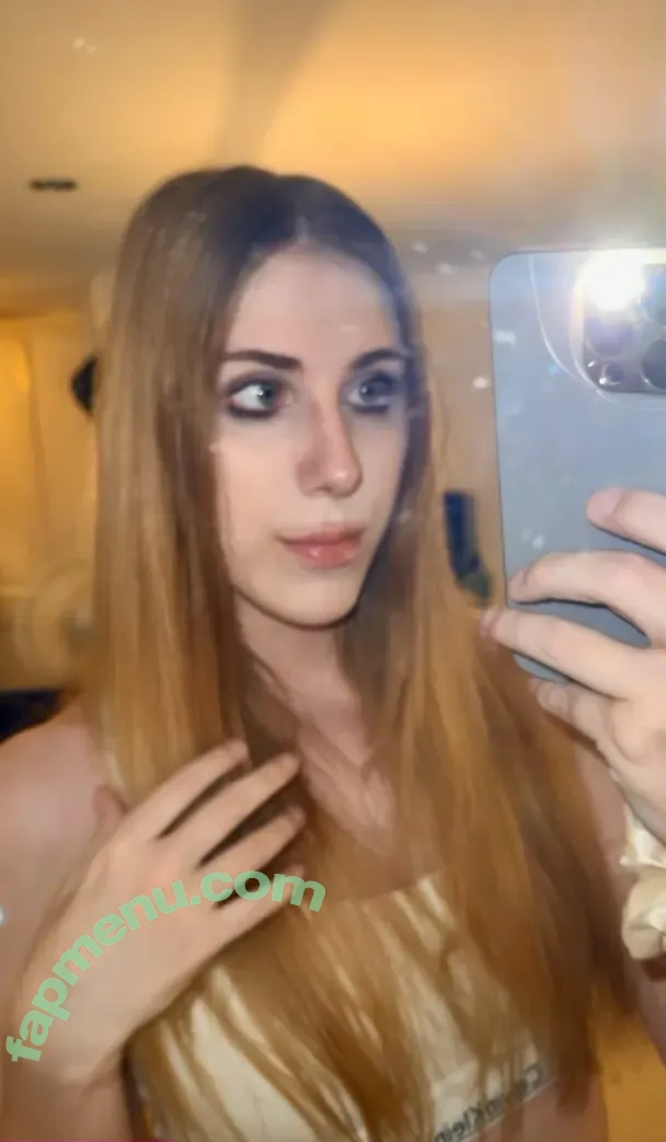 girl_gaymer888 nude photo #0263 (girl_gaymer888)