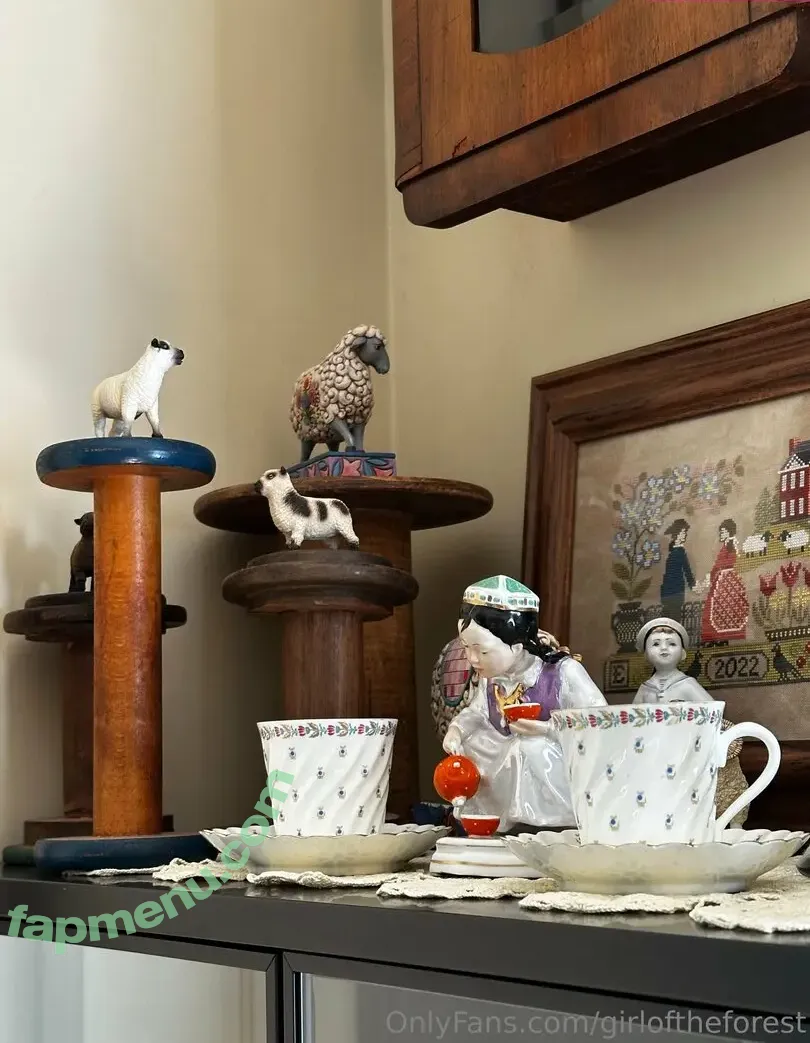 girloftheforest nude photo #0100 (girloftheforest)