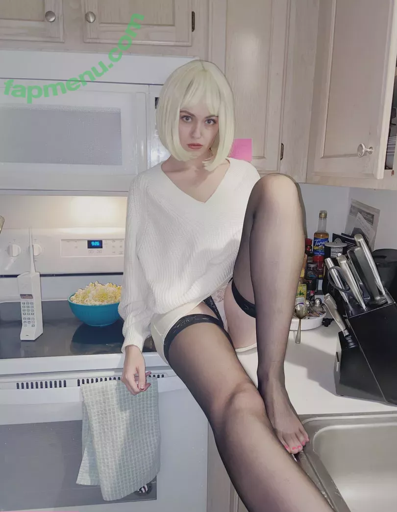 girloncinema nude photo #0030 (Girl On Cinema)