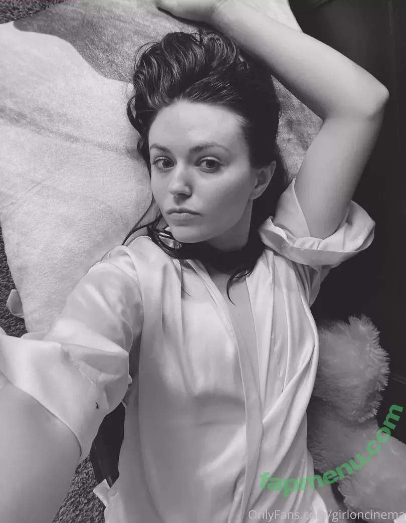 girloncinema nude photo #0033 (Girl On Cinema)