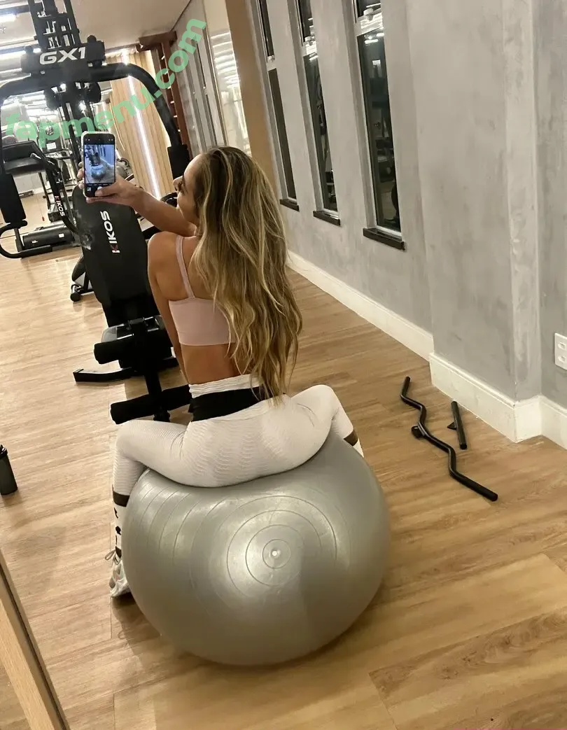 girlrafaellaramalho nude photo #0012 (girlrafaellaramalho)