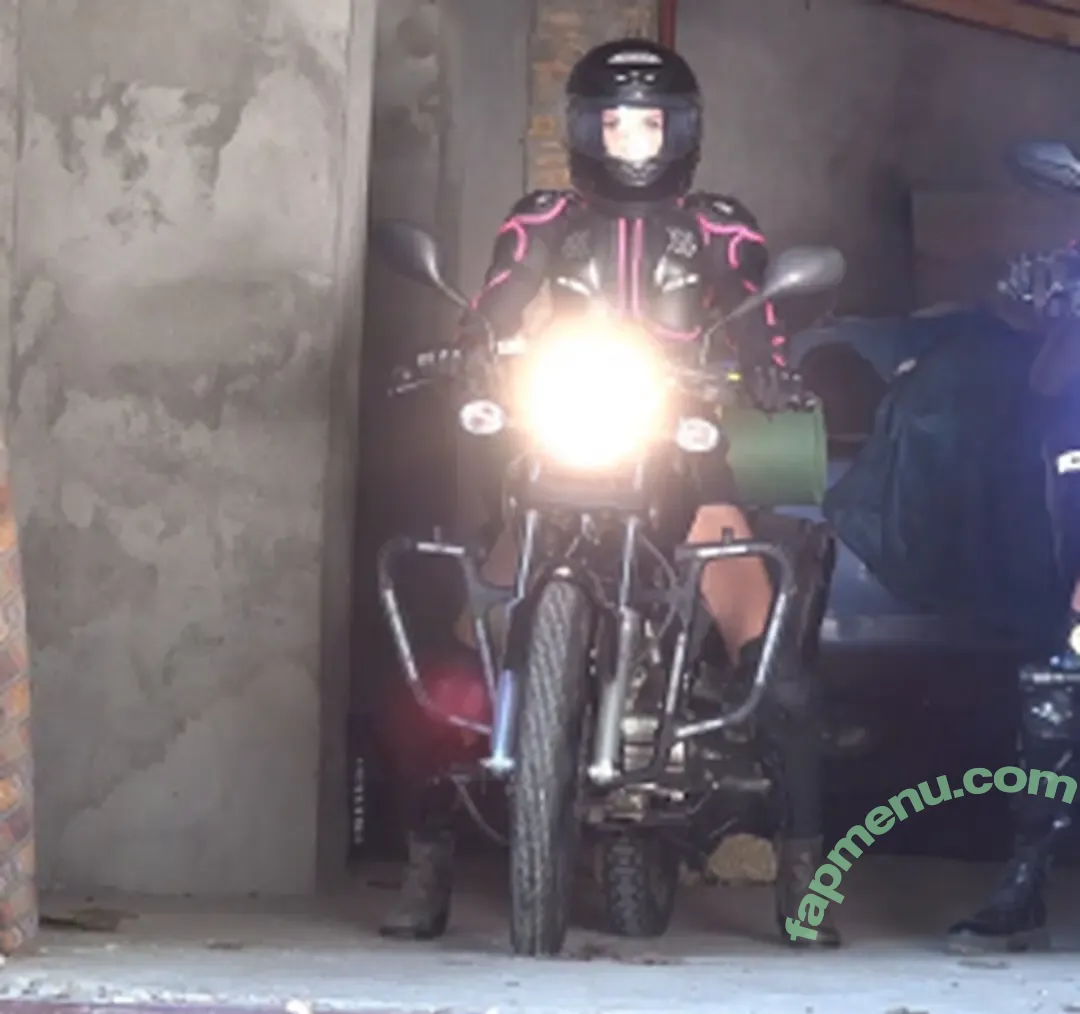 Girls HuntersBeauty nude photo #0046 (huntersbeauty)