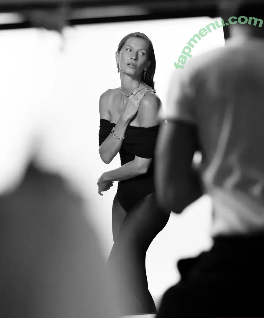Gisele Bündchen nude photo #0375 (Gisele Bundchen / gisele)