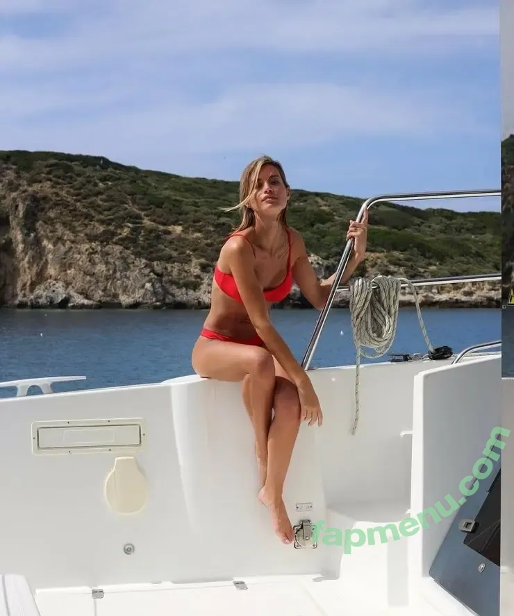 Giulia Arena nude photo #0013 (giulia.rosa / giuliarena)