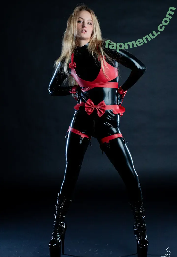 giulia.hmb nude photo #0110 (GiuliaHmb / Marie.99)