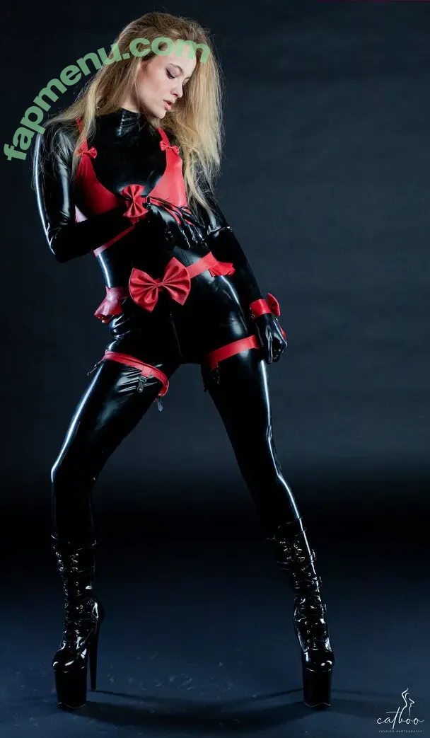 giulia.hmb nude photo #0114 (GiuliaHmb / Marie.99)