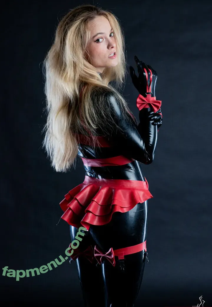 giulia.hmb nude photo #0133 (GiuliaHmb / Marie.99)