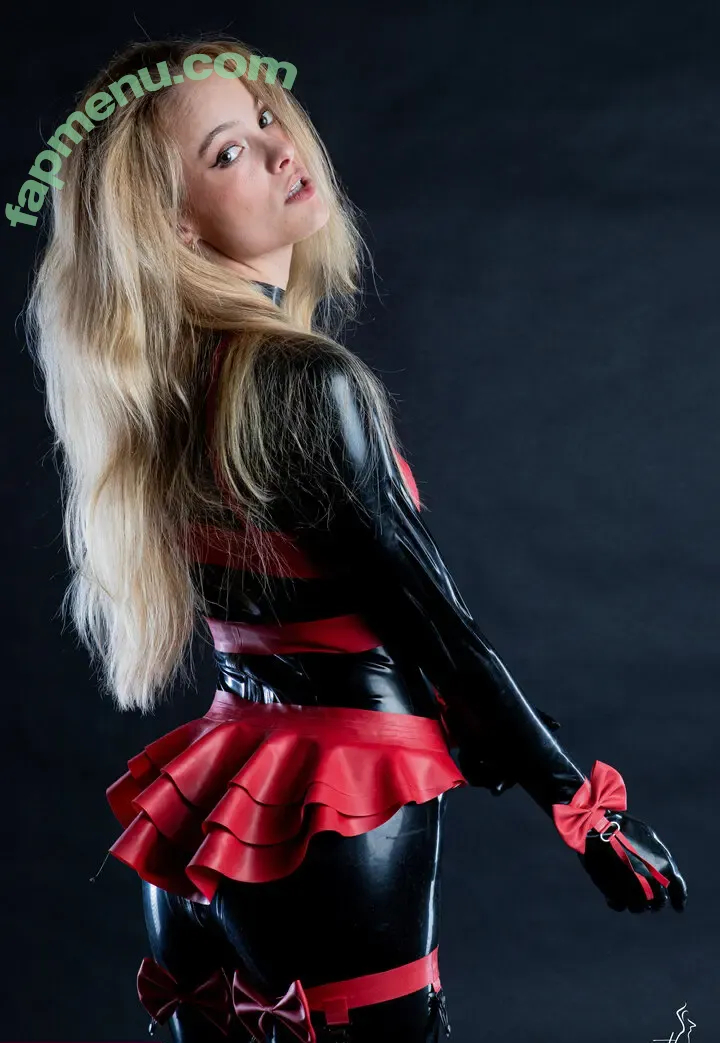 giulia.hmb nude photo #0135 (GiuliaHmb / Marie.99)