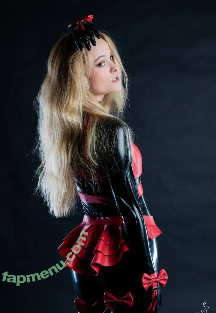 giulia.hmb nude photo #0136 (GiuliaHmb / Marie.99)