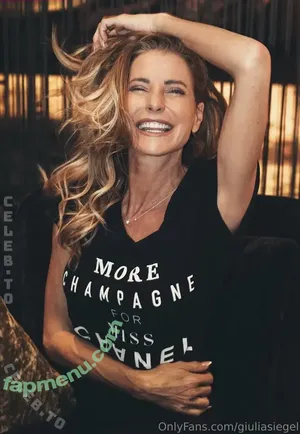 Giulia Siegel / giuliasiegel nude photo #0290
