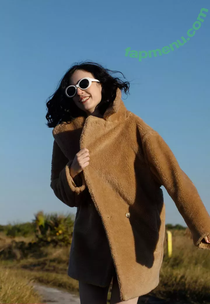 Giulia Wylde nude photo #0056 (Neon_Felix / giulia_wylde / giuliawylde.ig / neon_felix57)
