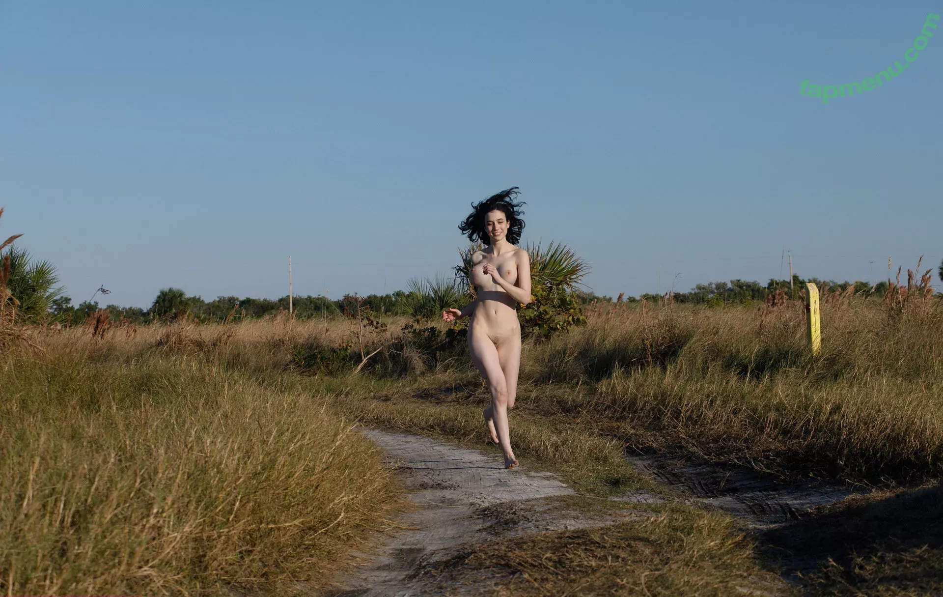 Giulia Wylde nude photo #0075 (Neon_Felix / giulia_wylde / giuliawylde.ig / neon_felix57)