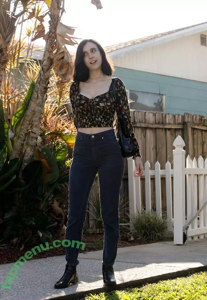 Giulia Wylde nude photo #0225 (Neon_Felix / giulia_wylde / neon_felix57 / officialgiuliawylde)