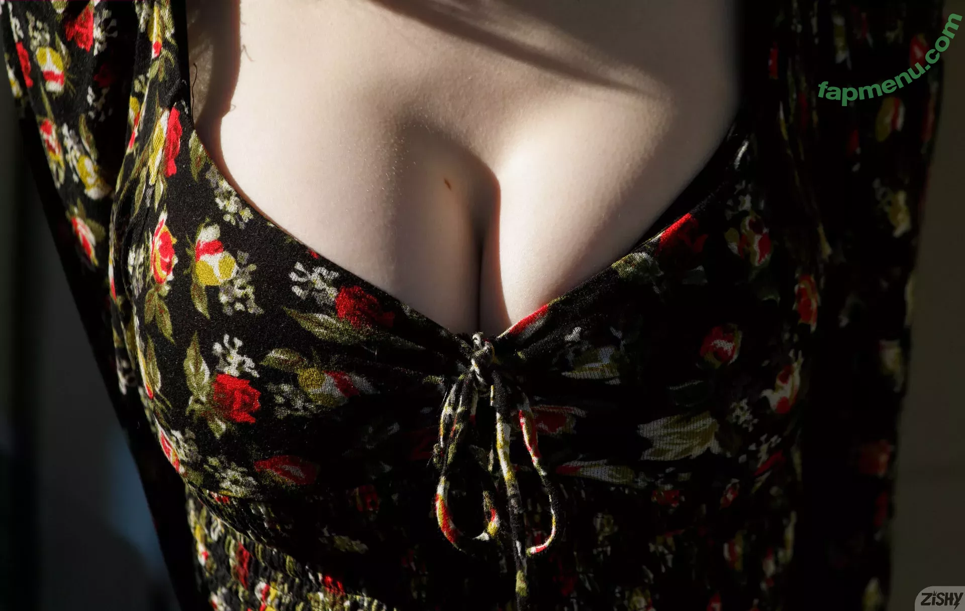 Giulia Wylde nude photo #0232 (Neon_Felix / giulia_wylde / neon_felix57 / officialgiuliawylde)