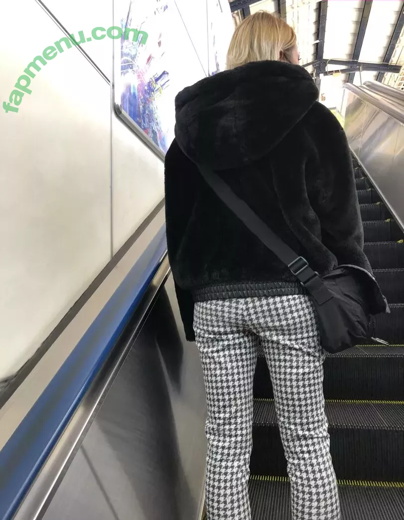 Giulia nude photo #0003 (0221giulia / Stardom / giulia0221g / giuliaottorini)