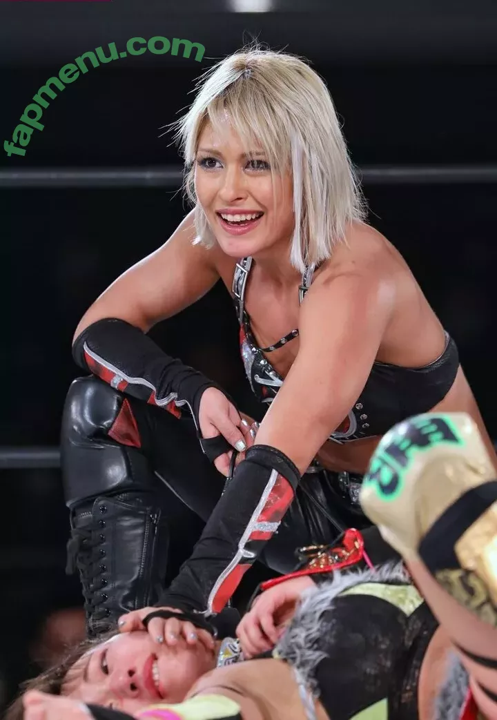 Giulia nude photo #0004 (0221giulia / Stardom / giulia0221g / giuliaottorini)