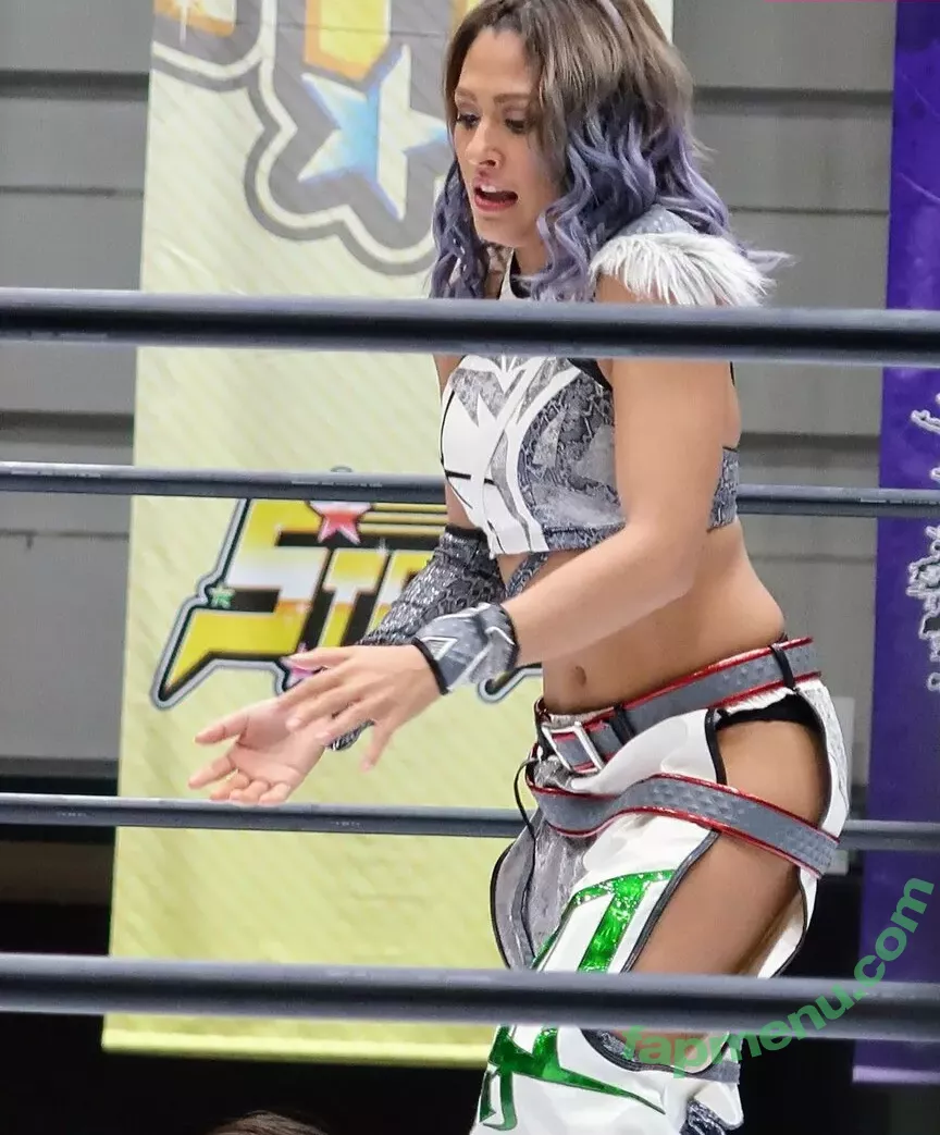 Giulia nude photo #0011 (0221giulia / Stardom / giulia0221g / giuliaottorini)