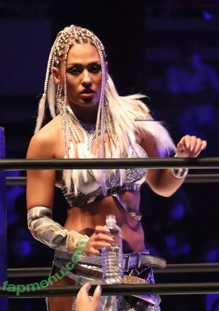 Giulia nude photo #0075 (0221giulia / Stardom / giulia0221g / giuliaottorini)