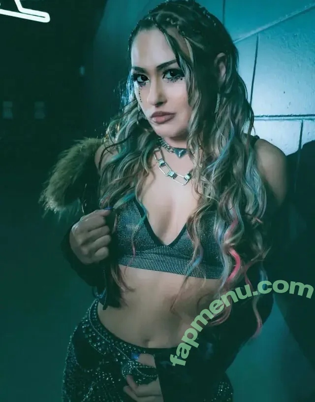 Giulia nude photo #1040 (0221giulia / Stardom / giulia0221g / giuliaottorini)