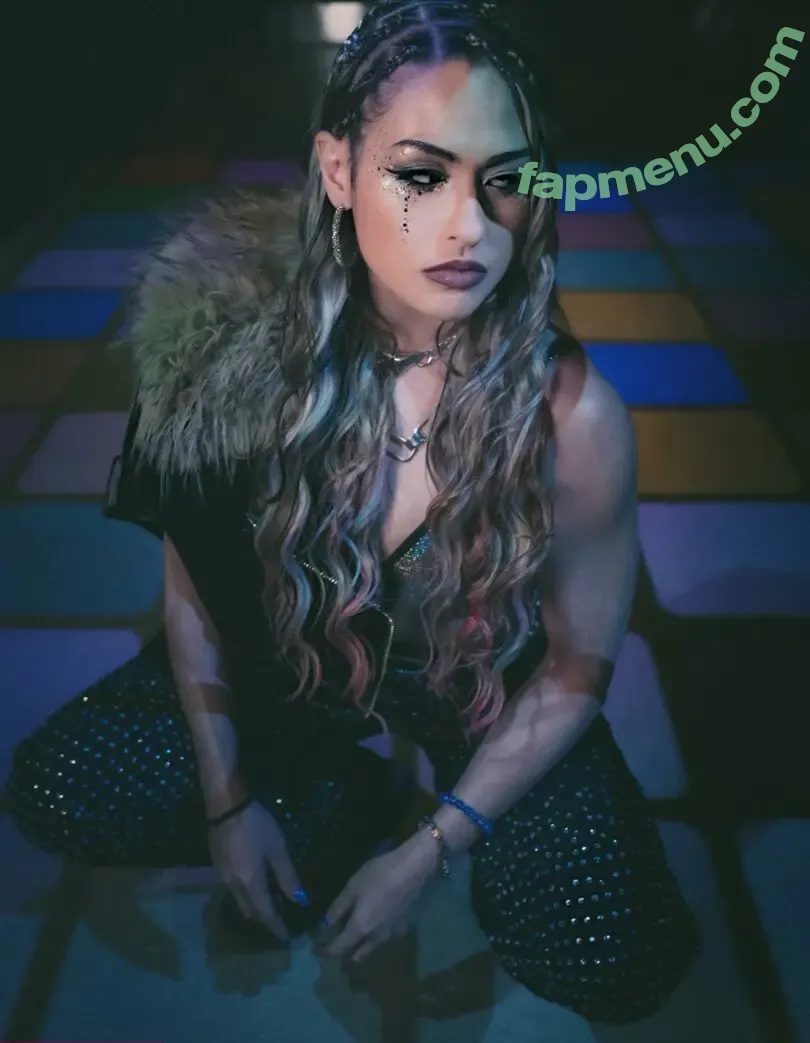 Giulia nude photo #1043 (0221giulia / Stardom / giulia0221g / giuliaottorini)