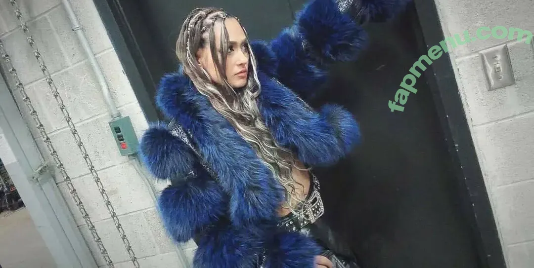 Giulia nude photo #1048 (0221giulia / Stardom / giulia0221g / giuliaottorini)