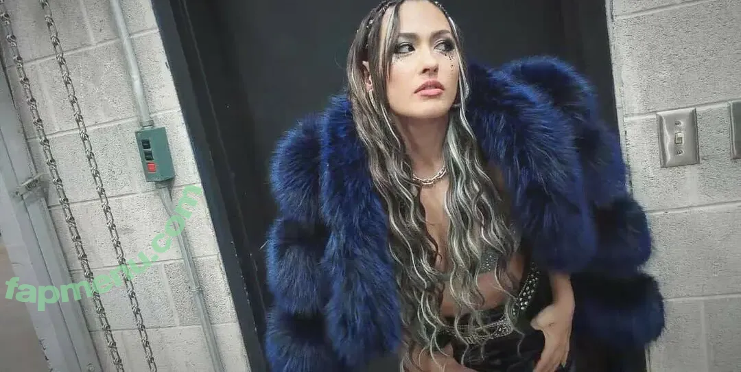 Giulia nude photo #1049 (0221giulia / Stardom / giulia0221g / giuliaottorini)