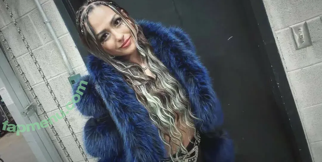 Giulia nude photo #1050 (0221giulia / Stardom / giulia0221g / giuliaottorini)