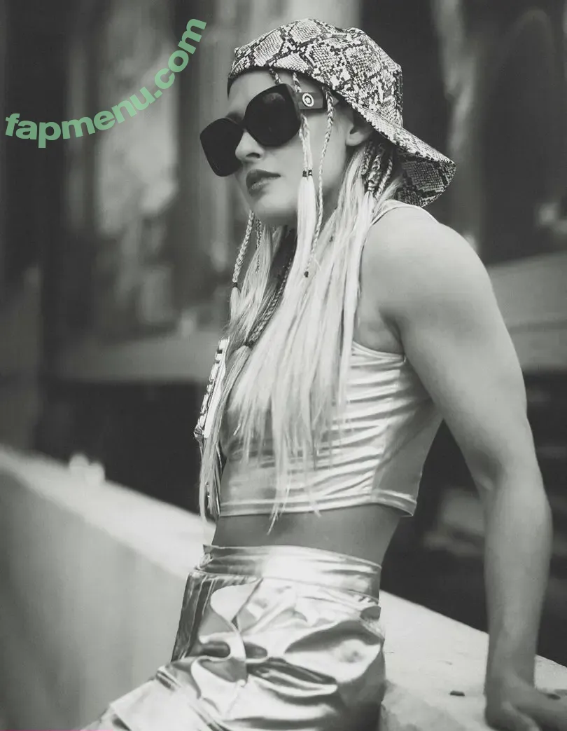 Giulia nude photo #1128 (0221giulia / Stardom / giulia0221g / giuliaottorini)