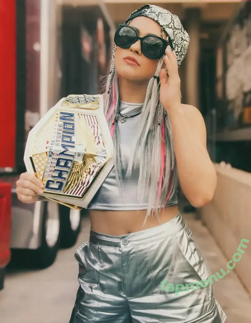 Giulia nude photo #1130 (0221giulia / Stardom / giulia0221g / giuliaottorini)