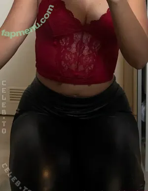 Giuliafrjc nude photo #0010